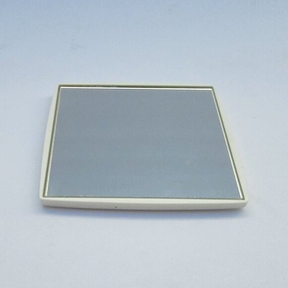 CHANEL portable compact white mirror with pouch 3" x 3" - Picture 8 of 9